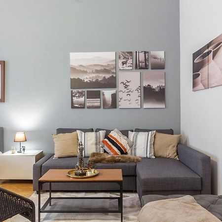 Spacious & Cozy Downtown Apartment With Balcony Budapest Extérieur photo