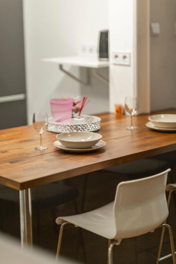 Spacious & Cozy Downtown Apartment With Balcony Budapest Extérieur photo